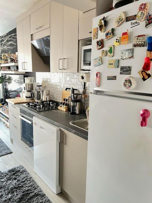 Apartment Konak, Tarihi Asansoere Yakin Tuem Izmir