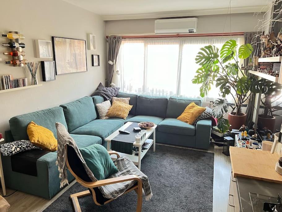 Konak, Tarihi Asansoere Yakin Tuem Apartment