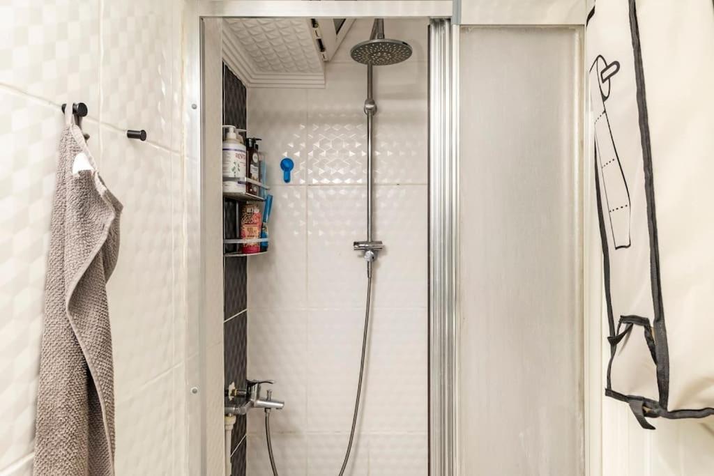 Konak, Tarihi Asansoere Yakin Tuem Apartment Izmir